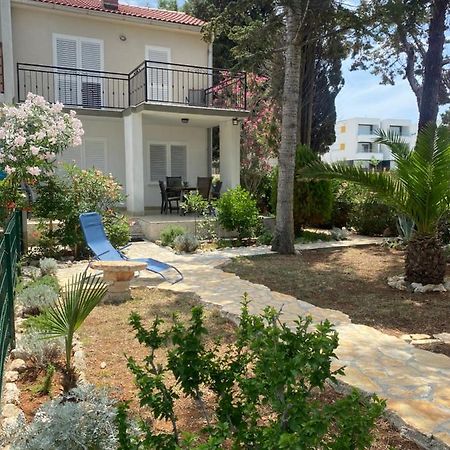 Holiday Home Nova Novalja Luaran gambar