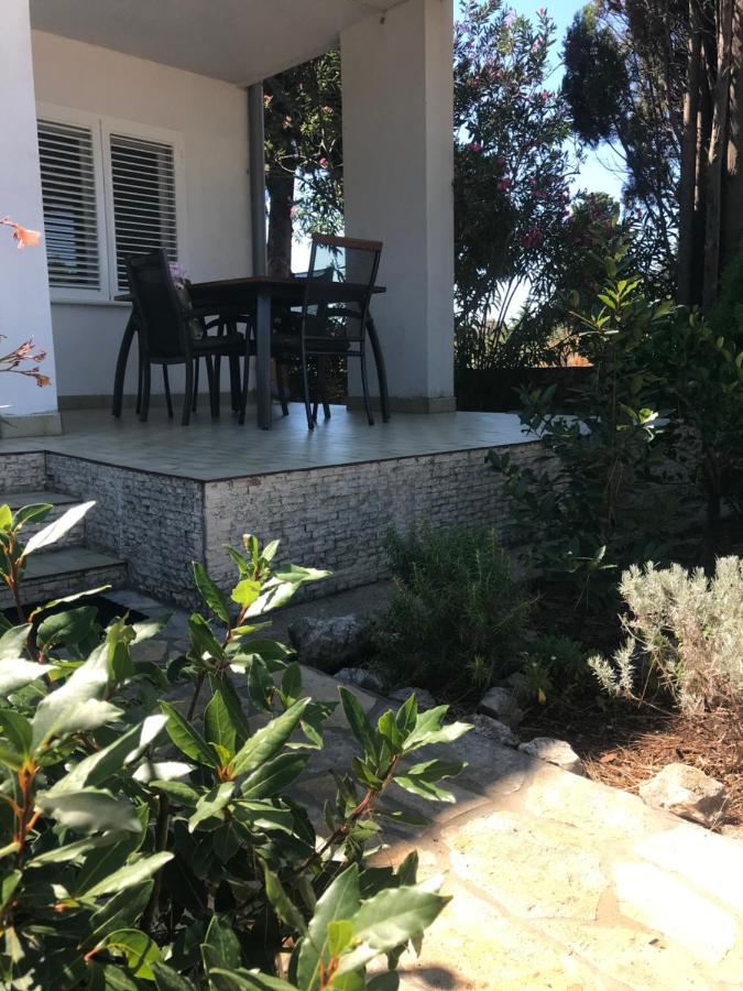 Holiday Home Nova Novalja Luaran gambar