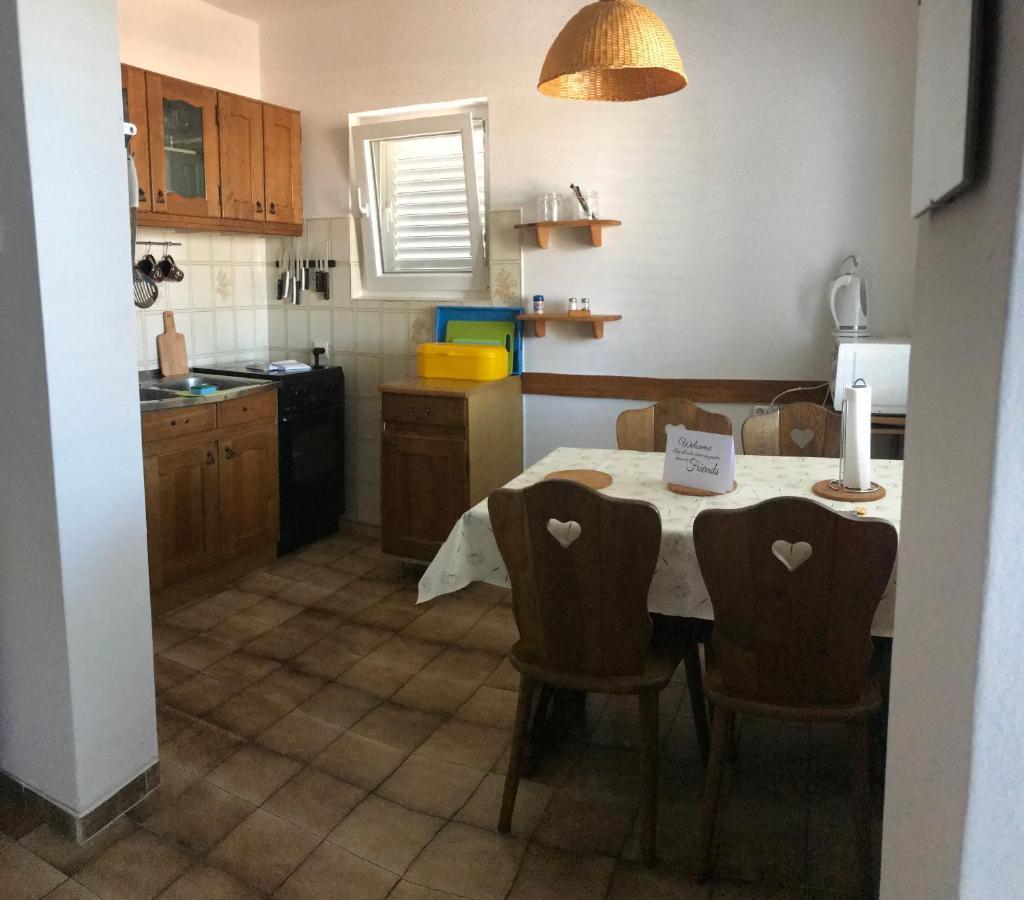 Holiday Home Nova Novalja Luaran gambar